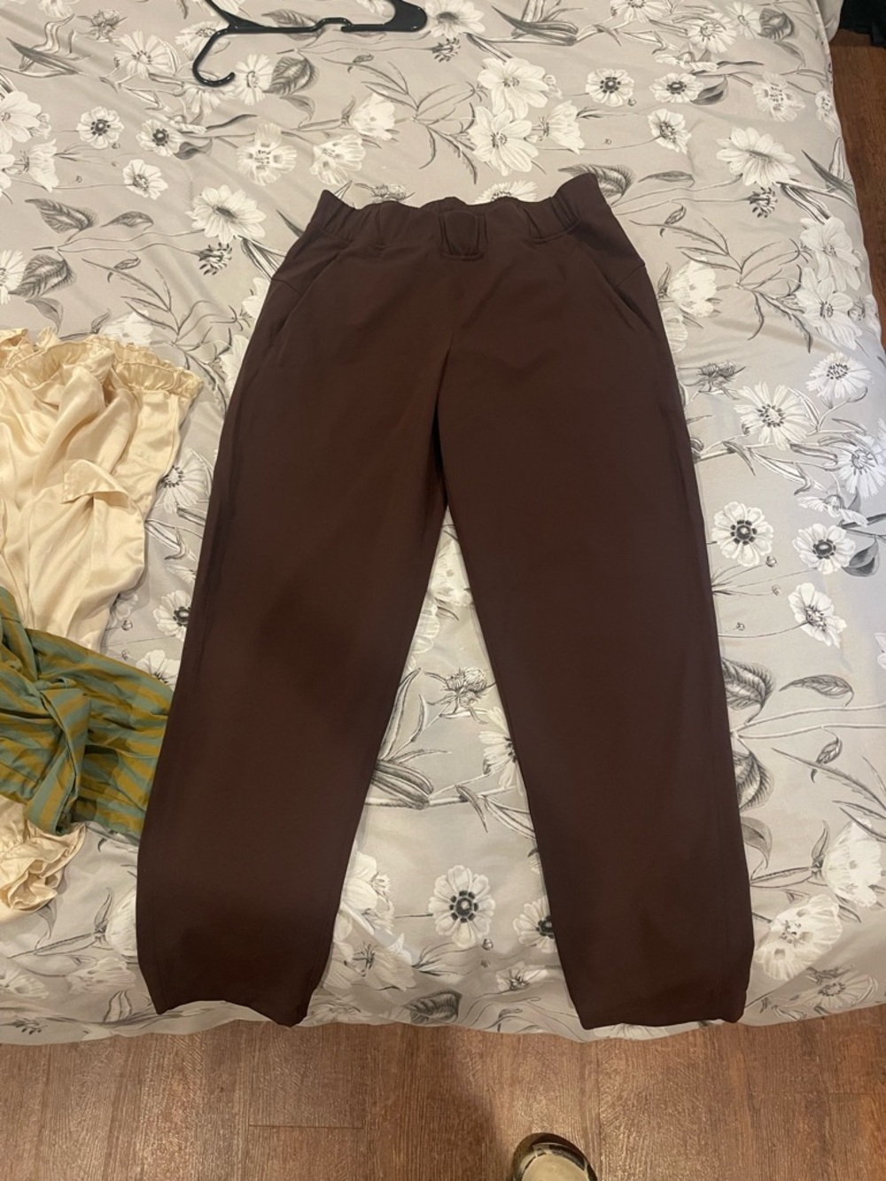 lululemon athletica Dark Brown Elastic Waist Joggers
